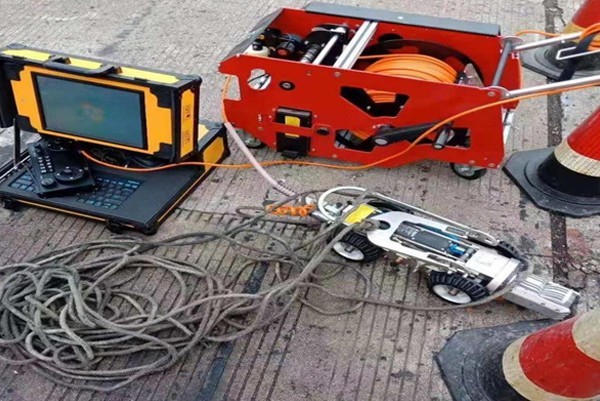 广丰CCTV管道检测机器人